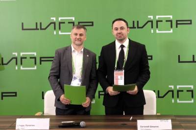Российский разработчик программного обеспечения Orion soft и производитель серверного оборудования OpenYard подписали соглашение о стратегическом технологическом партнерстве на конференции «Цифровая индустрия промышленной России»-2025. Компании будут совместно развивать решения, которые позволят российскому бизнесу выстраивать устойчивую, безопасную и технологически независимую ИТ-инфраструктуру.