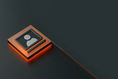 Ко-фаундер Secure-T Харитон Никишкин при поддержке ГК «Солар» запустил разработку нового продукта класса SEG (security email gateway) c ИИ-фильтрацией трафика и подключением решения за 15 минут в инфраструктуре клиента. Снижение порога входа для атакующих корпоративные ресурсы и масштабируемые фишинговые кампании, собранные из готовых конвейеров для атак (административные панели, антибот-механизмы, инфраструктура рассылки, модули перехвата одноразовых кодов и др), ИИ, который используется для автоматизации фишинга, − стали важным фактором для выхода двух компаний на рынок SEG.