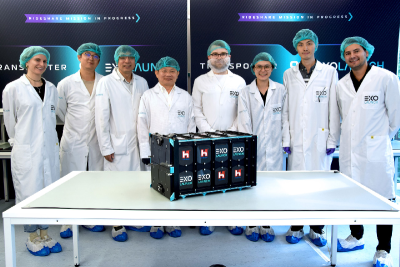 Тайваньский производитель Foxconn запустил на низкую околоземную орбиту два широкополосных спутника Pearl-1H и Pearl-1C с помощью ракеты-носителя SpaceX Falcon 9.