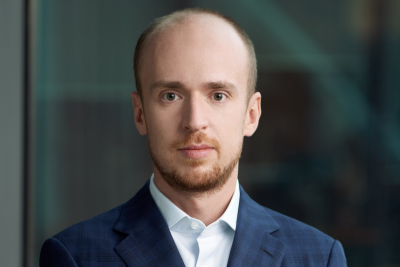 Группа Т1, один из лидеров российского ИТ-рынка, объявляет о смене генерального директора управляющей компании «Т1». Холдинг возглавил Игорь Калганов, который работает в Группе Т1 с 2020 года.