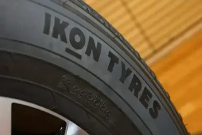 Компания Ikon Tyres автоматизировала HR-процессы с помощью Neon HRM. В составе решения были внедрены модули «Целеполагание», «Калибровка», «Оценка навыков и компетенций», «ИПР» (индивидуальный план развития сотрудников) и «Корпоративный портал». Также для компании был разработан модуль «Аттестация рабочих», полностью реализованный с учетом особенностей ее бизнес-процессов.