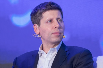 Соучредитель стартапа по искусственному интеллекту OpenAI мистер Сэм Альтман уволен с поста генерального директора по обвинению во лжи.