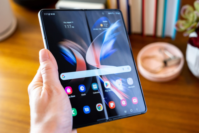 Компания Samsung уже длительное количество времени является одним из главных мировых поставщиков гаджетов в области телефонов, компьютеров, холодильников и других элементов бытовой техники и электроники. Реализуемые товары нередко буквально создают революцию на всем рынке технических средств, конкретно меняя вектор его направления.