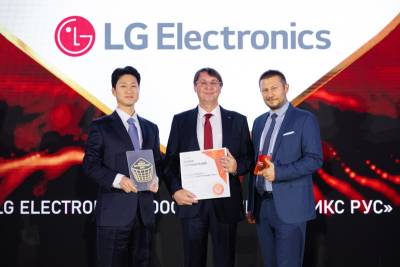 11 ноября в Сочи, компания LG Electronics стала лауреатом премии «Выбор потребителей». Проекты сервисной службы LG получают награду уже 9-й год подряд, что демонстрирует стабильность, исключительное качество и глубокое понимание реальных потребностей людей.