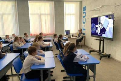 Эксперт оператора ИТ-решений «ОБИТ» принимает участие в серии открытых занятий для школьников Ленинградской области под эгидой всероссийского образовательного проекта «Урок цифры».