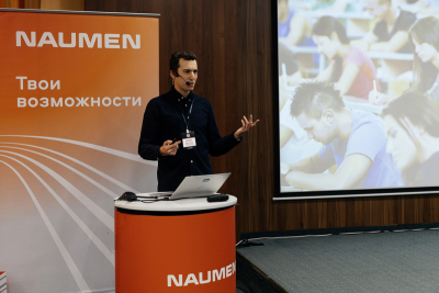 Российский вендор ПО и облачных сервисов Naumen в 2021/2022 учебном году обучил более 270 студентов на спецкурсах по аналитике, тестированию и разработке. Бесплатные курсы проходят в онлайн-формате для всех желающих, но наибольшим спросом пользуются среди студентов Уральского федерального университета (УрФУ) им. Б.Н Ельцина. Ежегодно количество выпускников растет на 8–10%.