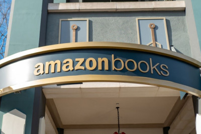 Физический розничный бизнес Amazon переживает серьезный удар. Компания подтвердила агентству Reuters, что закроет 68 обычных розничных магазинов в США и Великобритании, включая "Amazon Books" и "Amazon 4-star", в которых покупатели могли приобрести оцененные на 4 и более звезды товары Amazon.