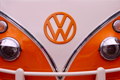Nokia развертывает для Volkswagen частную сеть 5G на главном заводе автопроизводителя в Вольфсбурге, Германия, чтобы помочь немецкой компании внедрить цифровую трансформацию Индустрии 4.0