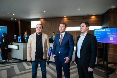 Компания VisionLabs, один из мировых лидеров в области компьютерного зрения, стала технологическим партнёром первого в мире решения по биометрическому заселению в отель без паспорта. Проект реализован совместно с Центром биометрических технологий и Cosmos Hotel Group.