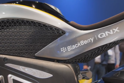 Компания BlackBerry Ltd. делает свою операционную систему QNX, которая используется для питания автомобилей и периферийных вычислительных устройств, доступной на облачной платформе Amazon Web Services Inc. BlackBerry объявила об этом на конференции AWS re:Invent 2022 в Лас-Вегасе.