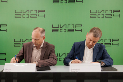 Скала^р, разработчик и производитель модульной платформы для построения корпоративной ИТ-инфраструктуры, и YADRO, российская технологическая компания, объединяющая направления разработки и производства инфраструктурных решений корпоративного класса, в рамках ЦИПР подписали меморандум о сотрудничестве. Взаимодействие сторон нацелено на развитие технологий и решений для построения доверенных технологически независимых корпоративных ИТ-инфраструктур с использованием программно-аппаратных комплексов (ПАК).