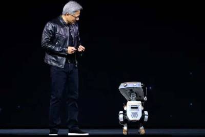 На конференции GTC 2025 генеральный директор Nvidia Дженсен Хуанг представил Blue — привлекательного компактного робота, разработанного совместно с Disney Research и Google DeepMind.