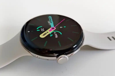Компания Google объявила о выпуске для всех пользователей смарт-часов Pixel Watch обновления программного обеспечения Wear OS 5.1, которое обещает решить ряд проблем.