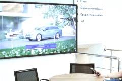 В салоне Volkswagen автомобильного холдинга Major Auto оборудованы три рабочих места для работы с клиентами.