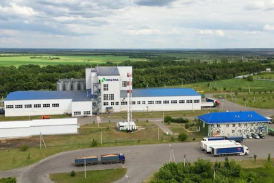 ГК Softline (ПАО «Софтлайн»), ведущий поставщик решений и сервисов в области цифровой трансформации и информационной безопасности, развивающий комплексный портфель собственных продуктов и услуг, завершила проект по модернизации сетевой инфраструктуры ООО «Техкорм Нутришен». Это позволило повысить ее отказоустойчивость и производительность, а также обеспечить эффективность бизнес-процессов заказчика. Сейчас команда Softline занимается технической поддержкой не только сетевой, но и серверной инфраструктуры клиента. Проект соответствует стратегии ГК по импортозамещению и развитию уникального комплекса ИТ-услуг от консалтинга до внедрения и техподдержки различных решений.