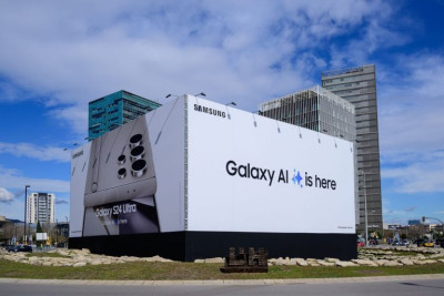 Samsung Electronics представит новые мобильные возможности с помощью Galaxy AI на выставке Mobile World Congress 2024, которая стартовала в Барселоне (Испания). Посетители стенда Samsung смогут испытать Galaxy AI на практике во всех продуктах Galaxy, в первую очередь в серии Galaxy S24, которая открывает новую эру мобильного ИИ. Galaxy AI1 также будет представлен во всем портфолио Samsung, включая более интеллектуальную производительность в серии Galaxy Book4, интеллектуальное здоровье в серии Galaxy Watch6 и Galaxy Ring, который впервые будет представлен публично.