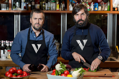 Vasilchuki Restaurant Group автоматизировала бизнес-процессы с помощью отраслевого продукта «1С:Общепит». Решение помогает управлять производственными процессами, обмениваться с государственными системами, сдавать бухгалтерскую и отраслевую отчетность.