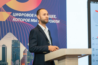 В EOSmobile 4.12 появилось множество функциональных и интерфейсных улучшений, среди которых ключевым нововведением стала возможность работать сразу за несколько должностных лиц и получать проекты документов через помощников. Улучшения реализованы и на стороне сервера мобильных решений (СМР). Все это будет полезно широкому кругу специалистов, в том числе администраторам, технологами и помощникам руководителей.