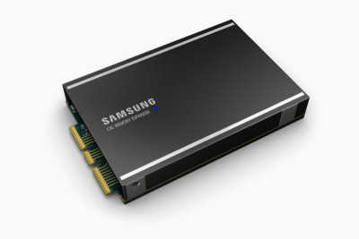 Модуль памяти DDR5 на базе DRAM подходит для выполнения задач с интенсивным использованием данных, включая ИИ и высокопроизводительные вычисления.

Интерфейс CXL позволяет масштабировать объем памяти до терабайтного уровня и существенно сокращает время ожидания системы.