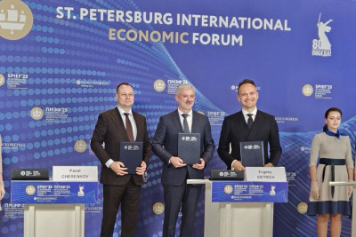 В рамках Петербургского международного экономического форума-2025 ООО «ХайТэк», АО «Государственная транспортная лизинговая компания» и АО «Терра Тех» заключили соглашение о сотрудничестве в сфере объединения сквозных сценариев применения беспилотников, спутников и искусственного интеллекта.
