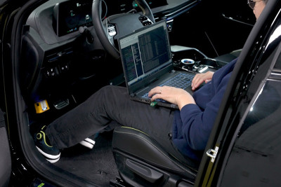 Компании Samsung и Hyundai завершили комплексное испытание технологии RedCap для умных заводов в частной сети 5G. Это стало возможным благодаря развертыванию частной сети 5G от Samsung на флагманском заводе Hyundai в Ульсане в октябре прошлого года.