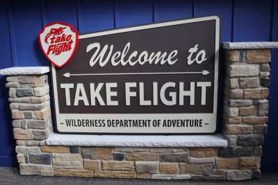 В комплексе Wilderness Resort открылся аттракцион Take Flight от FlyRide®, где можно с высоты птичьего полета взглянуть на национальные парки США. В шоу, разработанном компанией SimEx-Iwerks, задействованы четыре Christie® D4K40-RGB pure laser проектора и Christie Mystique™.