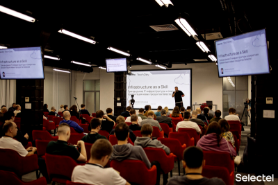 Selectel  провел флагманскую конференцию Selectel Tech Day про актуальные тренды и ключевые аспекты работы с облачной IT-инфраструктурой. Участники мероприятия погрузились  в ряд насущных для российского IT-рынка тем — аппаратное обеспечение в условиях санкций, информационная безопасность, инфраструктурные сервисы для бизнеса и ML-проектов.