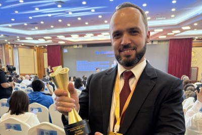 19 сентября 2025 г. в Пекине российская ИТ-компания Naumen получила премию Zero Distance Awards за соответствие философии и бизнес-модели RenDanHeYi (RDHY). Награду создала и вручает группа компаний Haier, известная инновационным подходом к управлению бизнесом и выстраиванию взаимоотношений с клиентами.