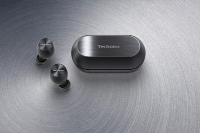 Линейка Technics пополнится в 2020 году оригинальной новинкой - компактными полностью беспроводными наушниками с функцией шумоподавления Technics EAH-AZ70W. Эта модель была впервые показана корпорацией Panasonic на выставке потребительской электроники CES 2020 в США.