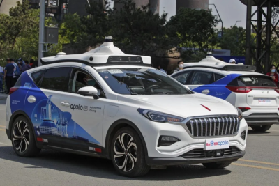 Компания Baidu со штаб-квартирой в Пекине большую часть своего дохода получает от своей поисковой системы в Интернете. Однако в течение последних пяти лет, стремясь к диверсификации, компания сосредоточилась на технологиях автономного вождения.