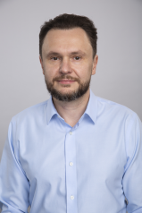 К 2025 году российские объекты критической информационной инфраструктуры (КИИ) обязаны перейти на отечественные решения, поэтому перед отраслью ИБ остро стоит проблема импортозамещения. В том числе на рынке существует запрос на развитие российских межсетевых экранов нового поколения.