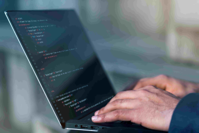 ГК «Солар» представила продукты для защиты от внутренних нарушителей Solar SafeInspect и Solar DAG в рамках Уральского форума «Кибербезопасность в финансах».