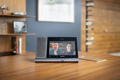 Компания Crestron сообщила о выпуске нового семейства настольных телефонов Crestron Flex Phones, сертифицированных на использование Microsoft Teams.