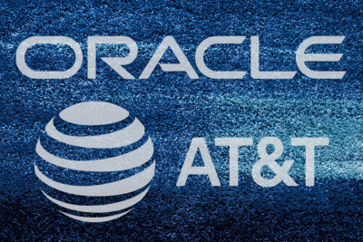 Корпорация Oracle объявила о включении возможностей подключения Интернета вещей (IoT) и сетевых API от компании AT&T в свою платформу Enterprise Communications Platform (ECP). Эта инициатива позволит клиентам облачных приложений Oracle подключать и управлять своими устройствами IoT в сети AT&T на единой платформе, обеспечивая надежную и безопасную связь.