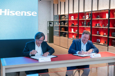 Компании Hisense и Leica Camera AG подписали соглашение о технологическом сотрудничестве. Оно предусматривает применение передовых разработок Hisense в области лазерных телевизоров и использование опыта Leica Camera AG в сфере ультракороткофокусных объективов, а также совместное развитие технологий и популяризацию использования лазерных телевизоров для создания домашних кинотеатров.