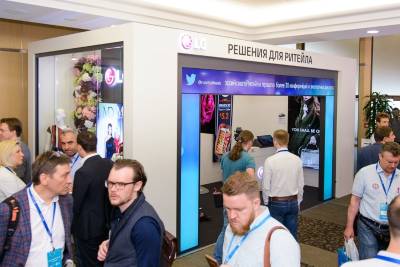 LG Electronics принимает участие в Неделе Российского Ритейла 2018, где представляет широкий спектр цифровых решений Digital Signage, в том числе двусторонний OLED дисплей и ультра-широкие дисплеи.
