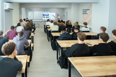Компания Axenix модернизировала лабораторию искусственного интеллекта Тверского государственного технического университета (ТвГТУ), дополнив ее новым оборудованием. Кроме того, с этого года эксперты компании будут активно участвовать в образовательном процессе, делиться со студентами практическим опытом и помогать в разборе реальных кейсов.