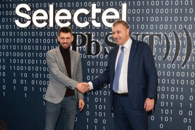 Selectel, крупнейший независимый провайдер сервисов IT-инфраструктуры в России, объявил об открытии первого коворкинга Selectel Room на базе Санкт-Петербургского государственного университета телекоммуникаций им. проф. М. А. Бонч-Бруевича (СПбГУТ). Коворкинг предоставляет комфортное пространство для практикоориентированного развития студентов и аспирантов. Он вмещает более 30 рабочих зон, что позволит учащимся заниматься научно-исследовательской и творческой работой как в свободное от учебы время, так и в рамках учебного процесса.
