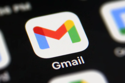 Компания Google объявила, что некоторые пользователи почтового клиента Gmail на операционной системе iOS теперь смогут общаться с чат-ботом Gemini о своих входящих сообщениях прямо в приложении.