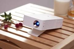 Компания Elittech, официальный поставщик AV-оборудования LG Electronics, предлагает со склада в Москве новинку производителя - ультрапортативный MiniBeam проектор PH30JG.