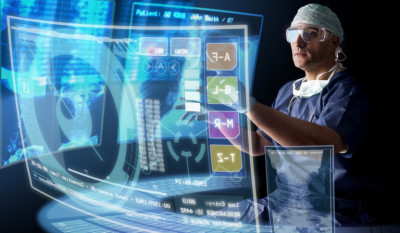 Как использовать digital signage в медицине? Цифровые технологии не стоят на месте, как и здравоохранение. Многие посетители клиник и медицинских центров уже давно «на ты» с digital.