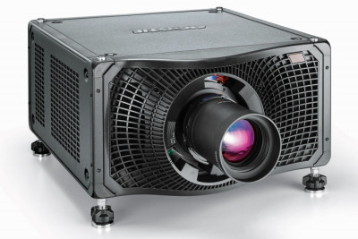 Christie® объявляет о выходе нового Christie Mirage SST RGB pure laser проектора с источником света 50 000 люмен. Новая модель выпущена в том же форм-факторе, что и первый Mirage SST на 35 000 люмен, но имеет более высокую яркость, обеспечивая захватывающий визуальный опыт.