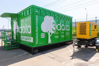 GreenMDC готов в деталях продемонстрировать еще одно решение из своей линейки модульных дата-центров. Компания опубликовала новый, уже четвертый виртуальный тур, в этот раз по МЦОД TelecomOutdoorNGm-3D. Установленный в Шарапово, он стал уже второй инсталляцией для сети премиальных дата-центров 3data, который в этом году был удостоен двух наград в номинациях «Лучший отечественный продукт» и «Проект года» по версии Национальной премии «ЦОДы.РФ». МЦОД теперь доступен в виртуальном туре на официальном сайте компании.