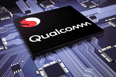 Компания Qualcomm выпустила исправления безопасности для трех уязвимостей нулевого дня в драйвере графического процессора (GPU) Adreno, которые затрагивают десятки чипсетов и активно используются в целевых атаках.