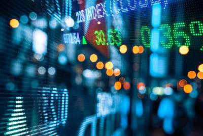 Компания Accenture (NYSE: ACN) объявила о результатах деятельности за первый квартал 2021 финансового года, который завершился 30 ноября. Выручка Accenture составила 11,8 млрд долларов США (на 200 млн долларов больше ожидаемого диапазона), что выше прошлогоднего показателя на 4% в долларах США и на 2% в национальной валюте. Рост выручки за квартал сократился примерно на 2 процентных пункта из-за снижения поступлений от возмещения путевых расходов.