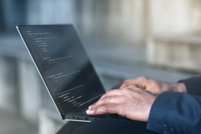 Beeline Security Capture the Flag — это киберчемпионат, в котором приняли участие 200 IT‑ и ИБ‑специалистов в Кыргызстане. Соревнования прошли при поддержке центра экспертизы и дистрибуции цифровых технологий Axoft и группы компаний «Солар».