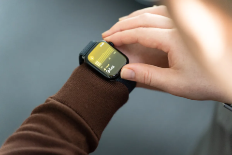 Apple приостановит продажи своих умных часов из-за патентного спора