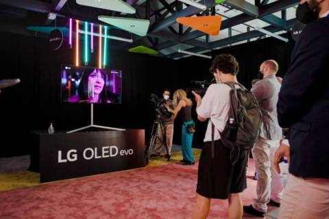 Телевизоры LG – идеальное решение для современного испанского искусства
