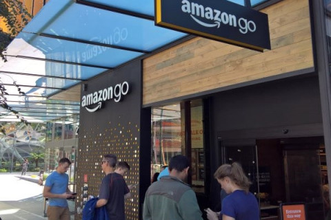 Облачное подразделение Amazon хочет повысить привлекательность бескассовых технологий