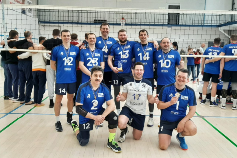 RIWA поддерживает сборную команду ветеранов Подольска по волейболу